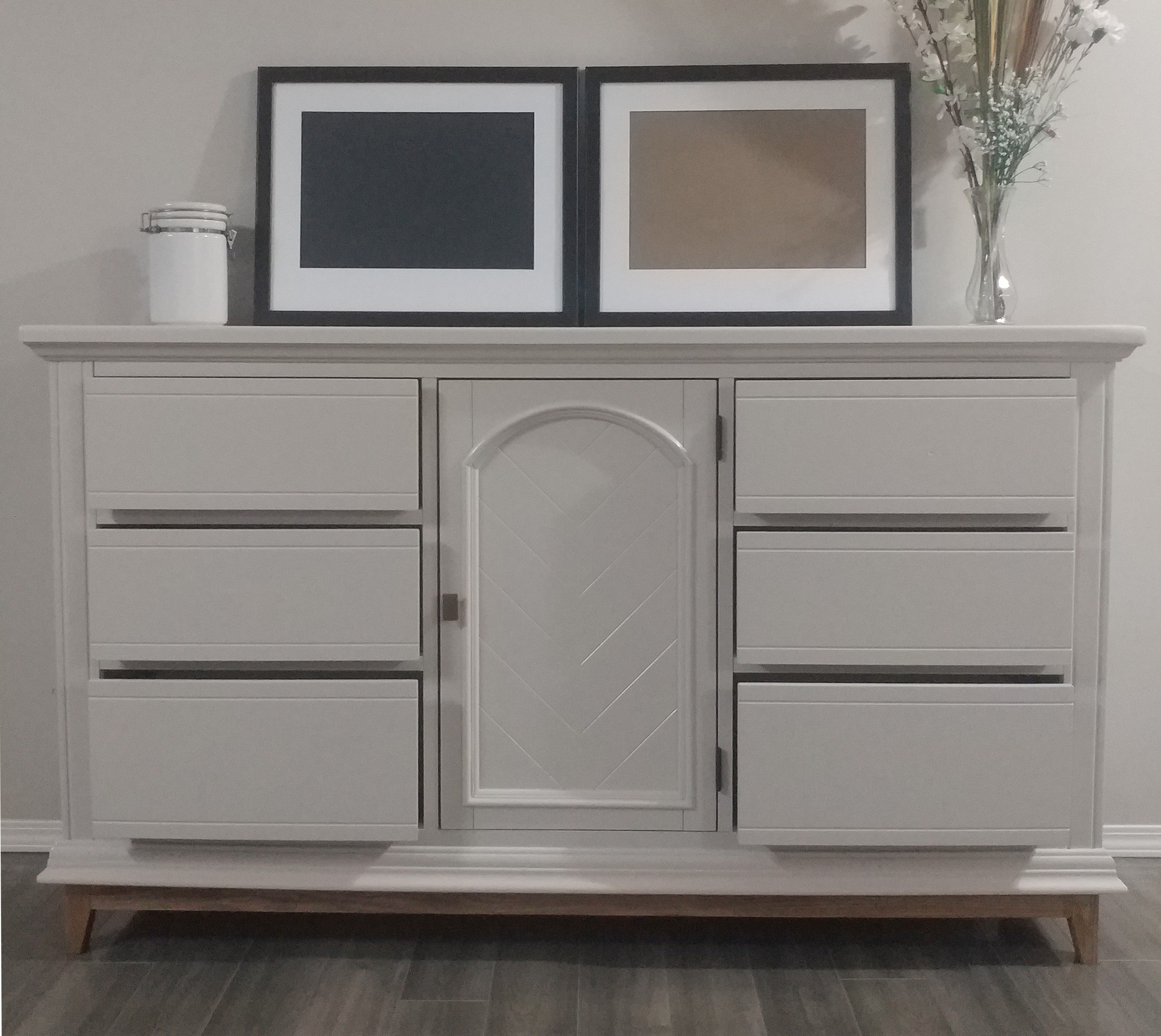 洋書「SIMPLE PAINTED FURNITURE 」 maxresdefault.jpg
